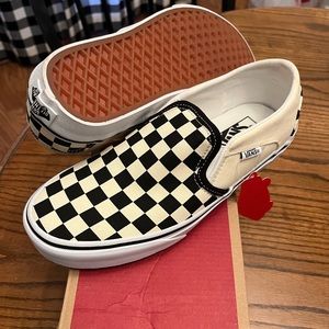 NWT Vans Asher Slip On
